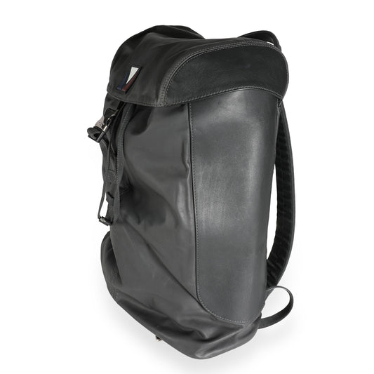 Louis Vuitton Louis Vuitton V-Line Pulse Backpack