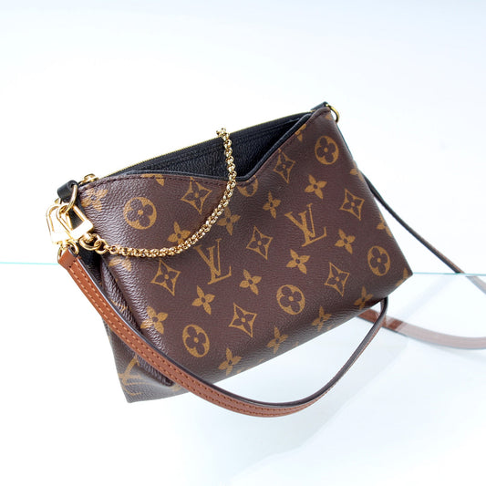 Louis Vuitton Pallas Clutch Monogram