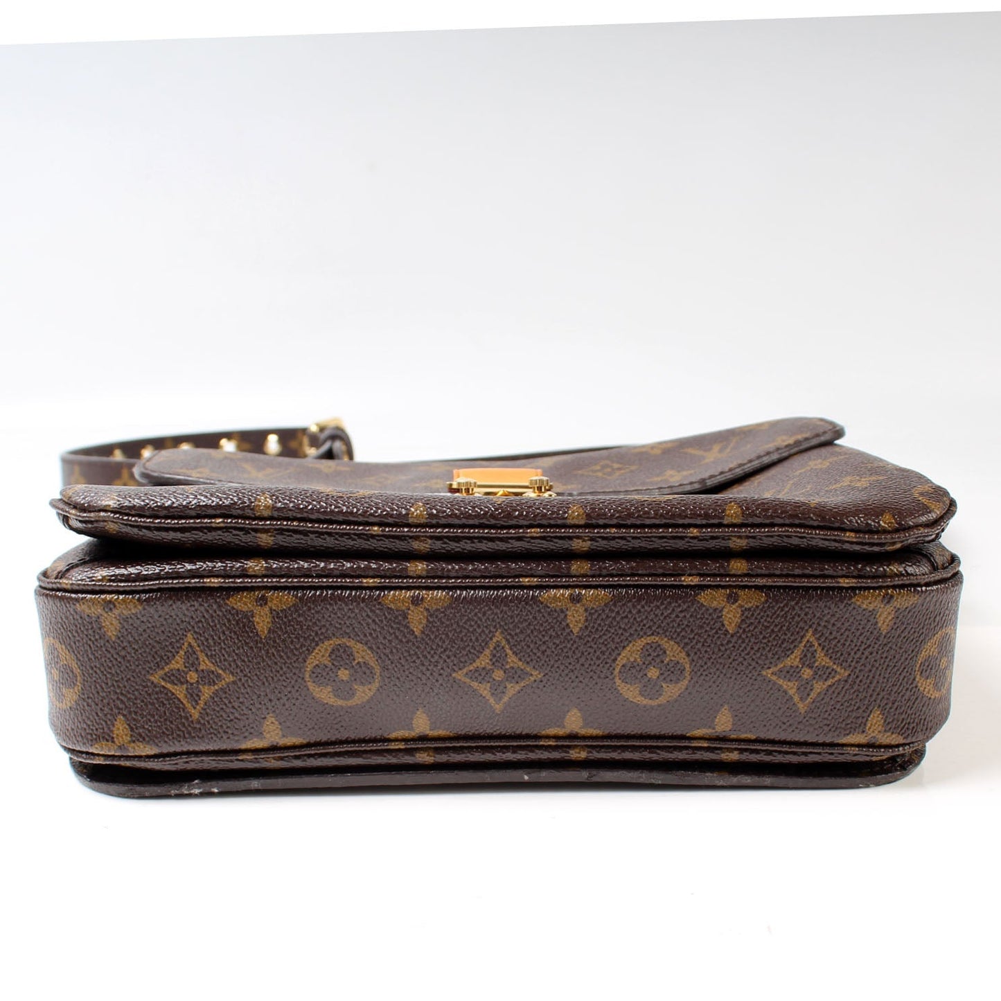 Louis Vuitton Pochette Metis Monogram