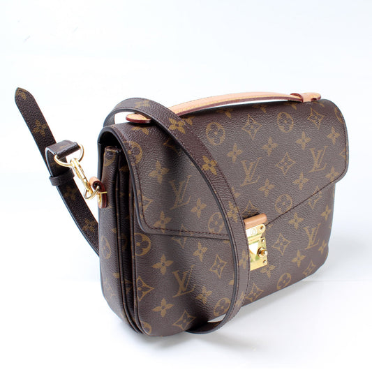Louis Vuitton Pochette Metis Monogram