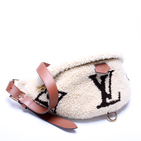 Louis Vuitton Bumbag Teddy Giant Monogram