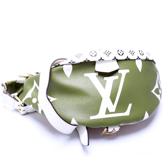 Louis Vuitton Bumbag Giant Monogram
