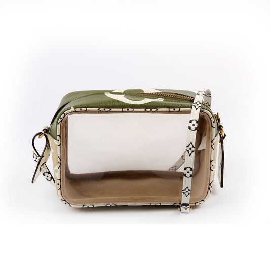 Louis Vuitton Beach Pouch Giant Monogram Kaki