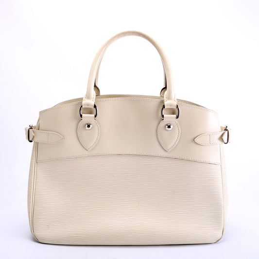 Louis Vuitton Passy PM Epi White