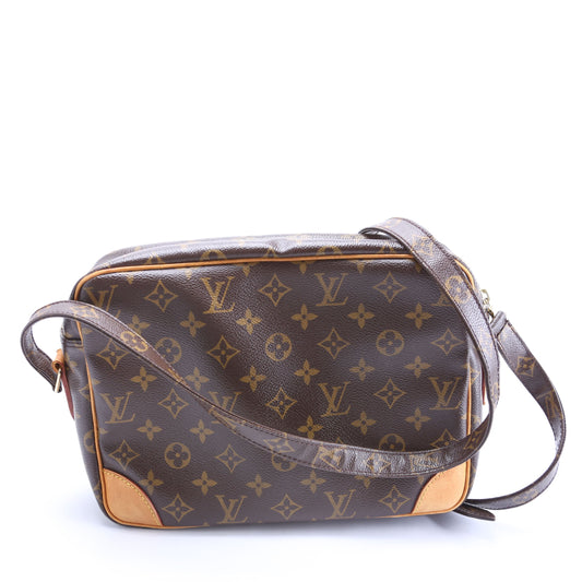 Louis Vuitton Nil Monogram