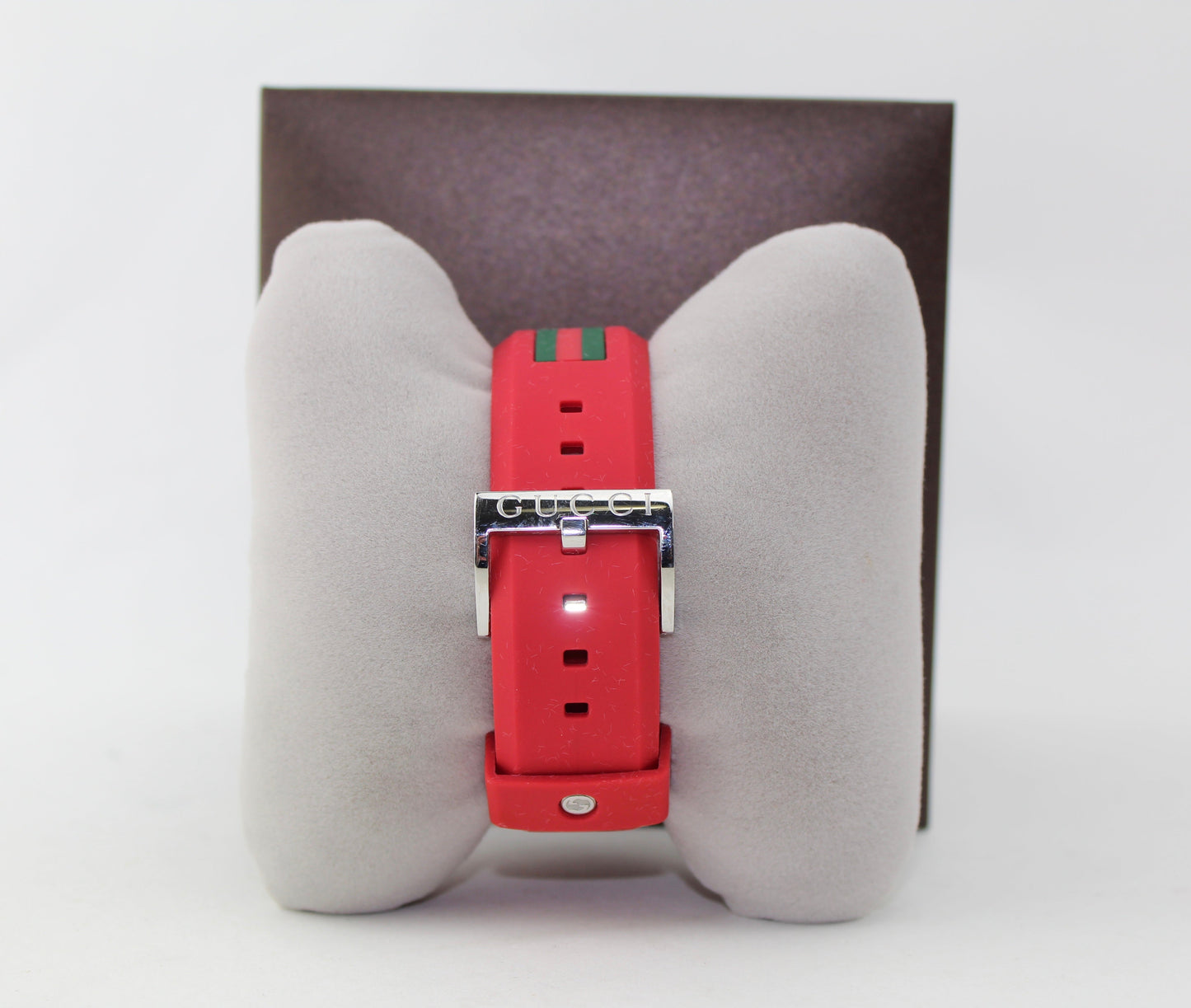 GUCCI SYNC RUBBER STRAP WATCH