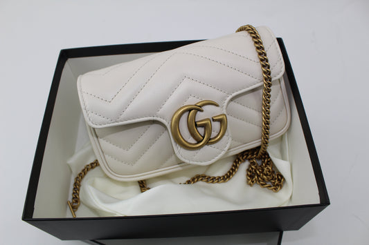 GUCCI GG MARMONT LEATHER SUPER MINI BAG