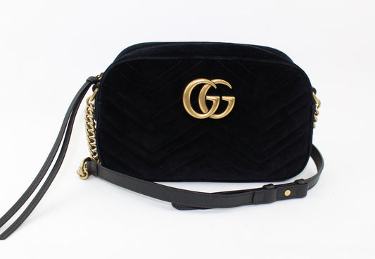 GUCCI SMALL GG MARMONT 2.0 MATELASSÉ VELVET SHOULDER BAG