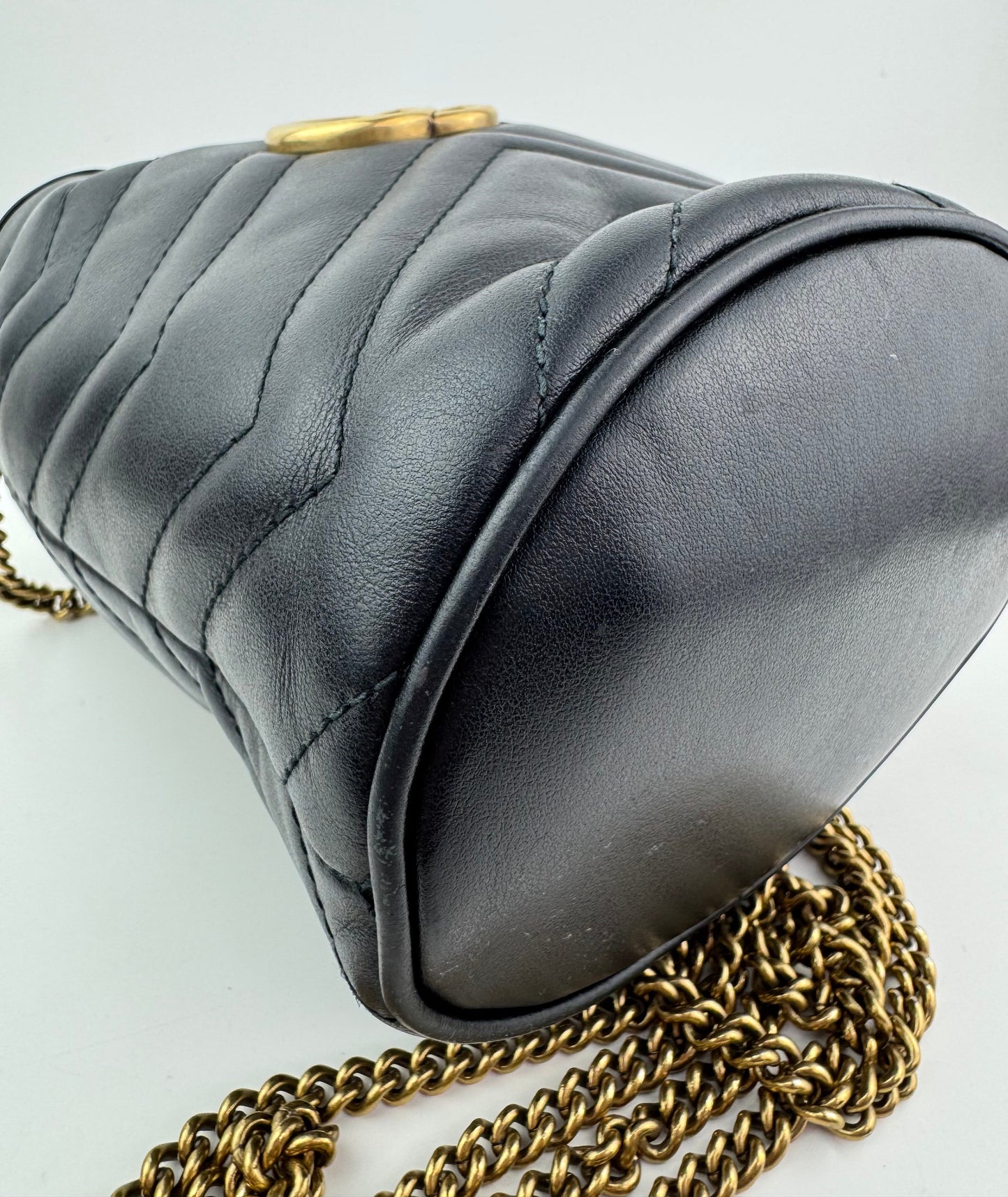 Gucci Mini Marmont bucket bag