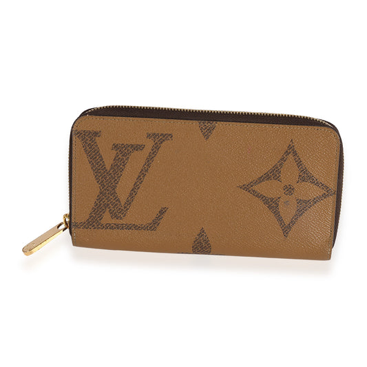 Louis Vuitton Louis Vuitton Monogram Giant Zippy Wallet