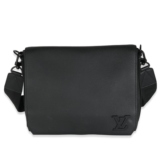 Louis Vuitton Black Grained Calf Leather Aerogram Takeoff Messenger