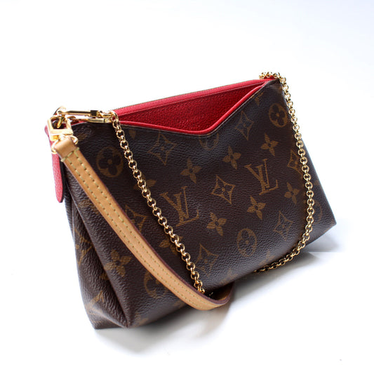 Louis Vuitton Pallas Clutch Monogram