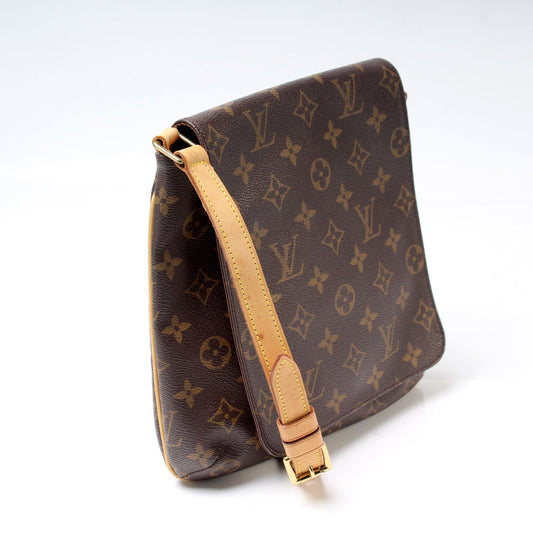 Louis Vuitton Musette Salsa Short Monogram