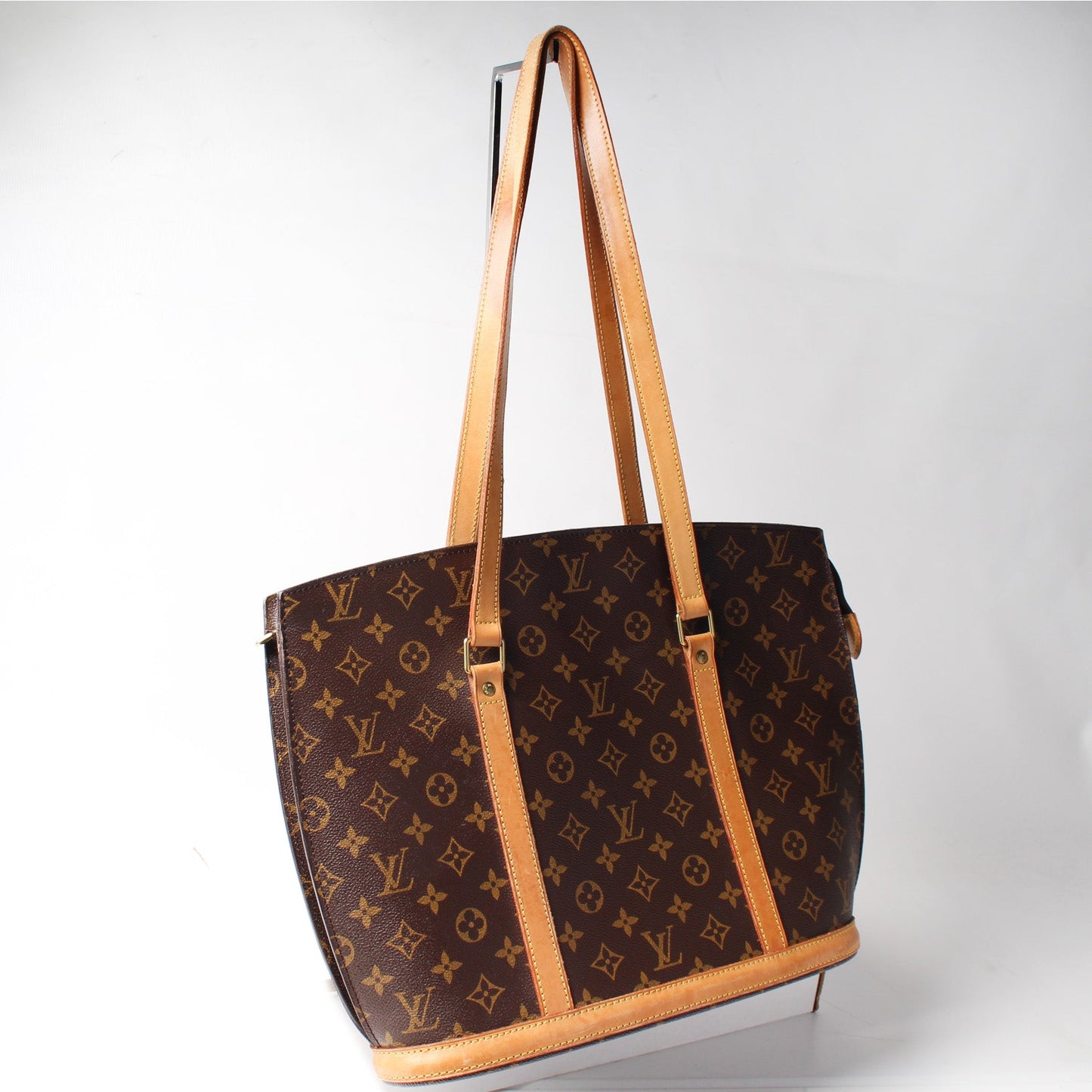 Louis Vuitton Babylone Monogram