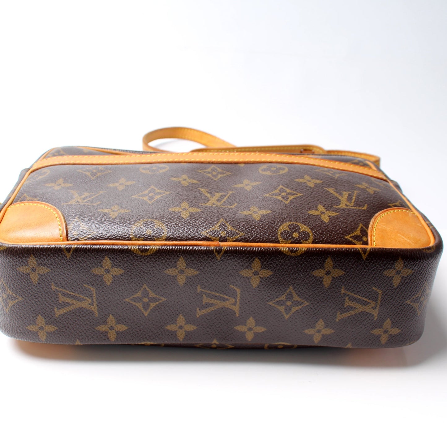 Louis Vuitton Trocadero 27 Monogram