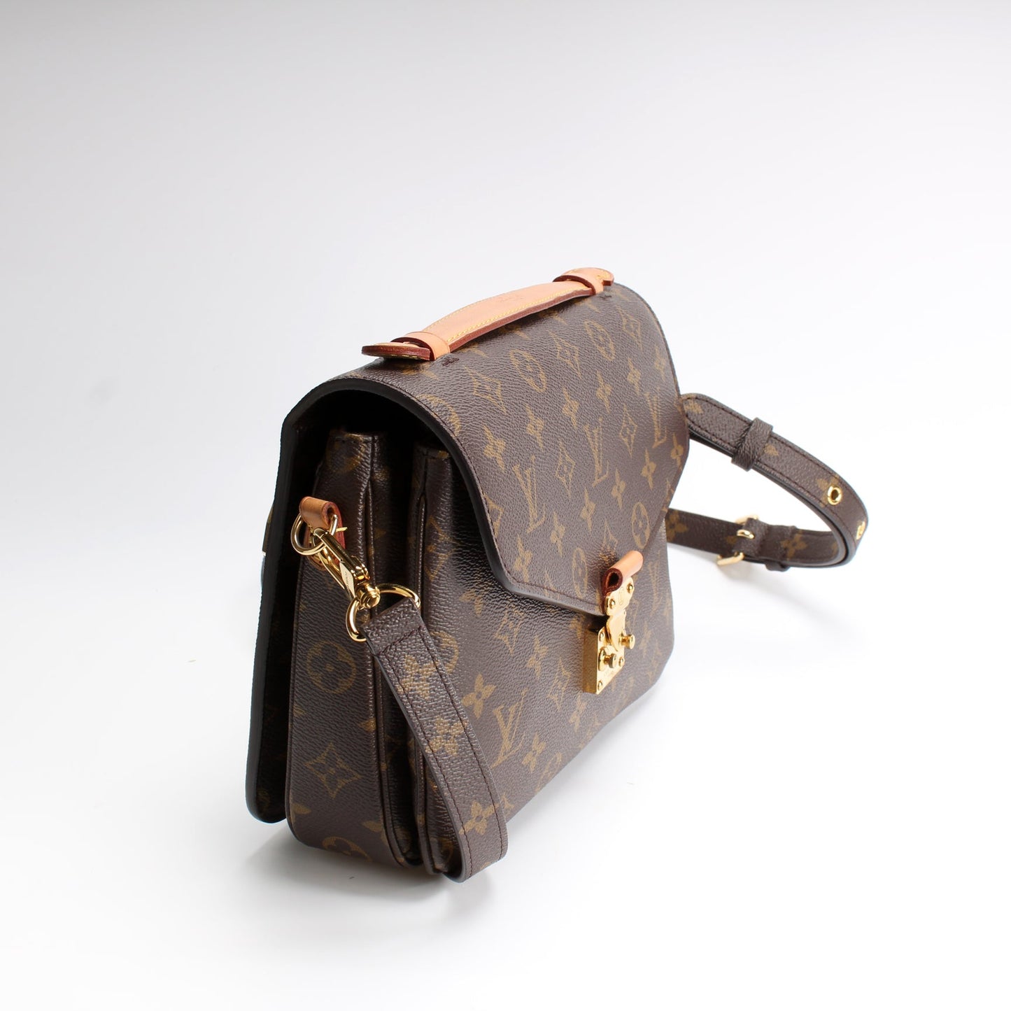 Louis Vuitton Pochette Metis Monogram