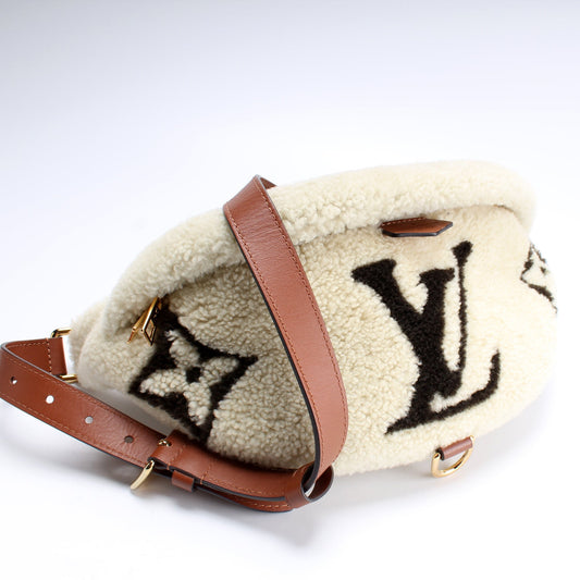 Louis Vuitton Bumbag Teddy Giant Monogram