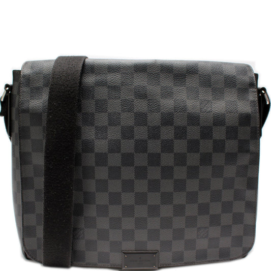 Louis Vuitton District MM Damier Graphite