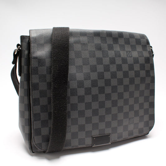 Louis Vuitton District MM Damier Graphite