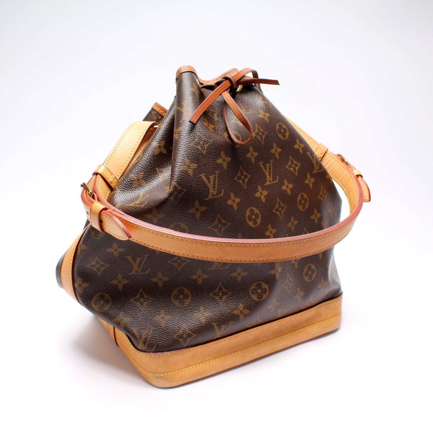 Louis Vuitton Noe Monogram