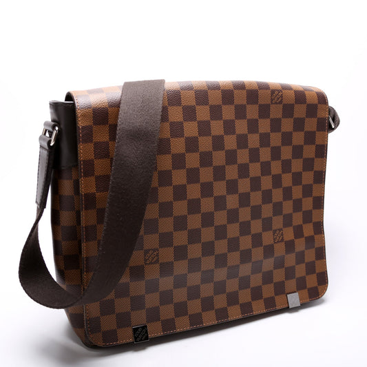 Louis Vuitton District MM Damier Ebene