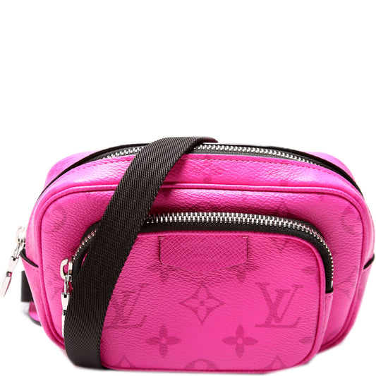 Louis Vuitton Outdoor Pouch Taigarama Monogram
