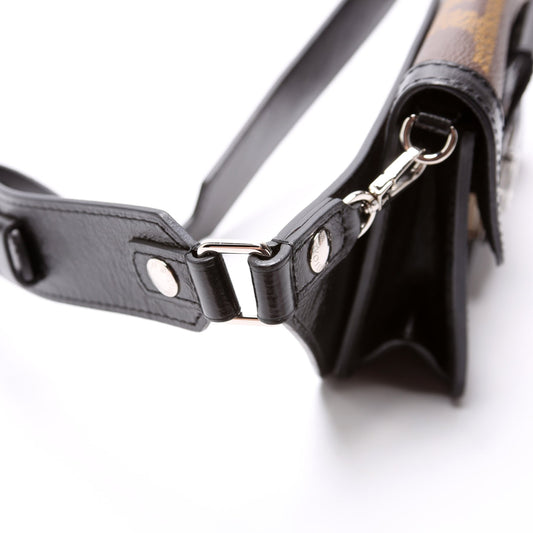 Louis Vuitton Dauphine Bumbag Giant Reverse Monogram