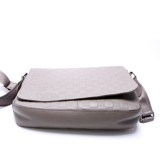 Louis Vuitton District PM Infini Grey