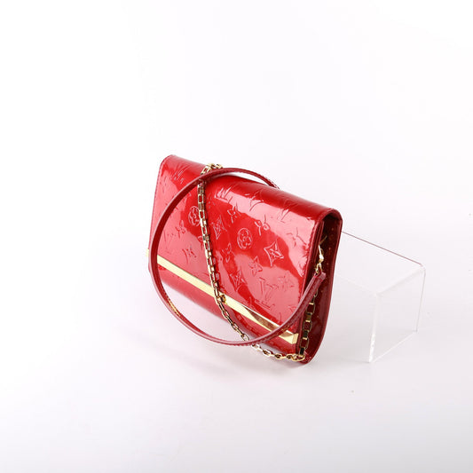 Louis Vuitton Ana Clutch Vernis Red