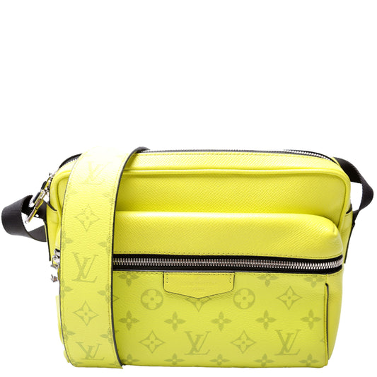 Louis Vuitton Outdoor Messenger Tiagarama