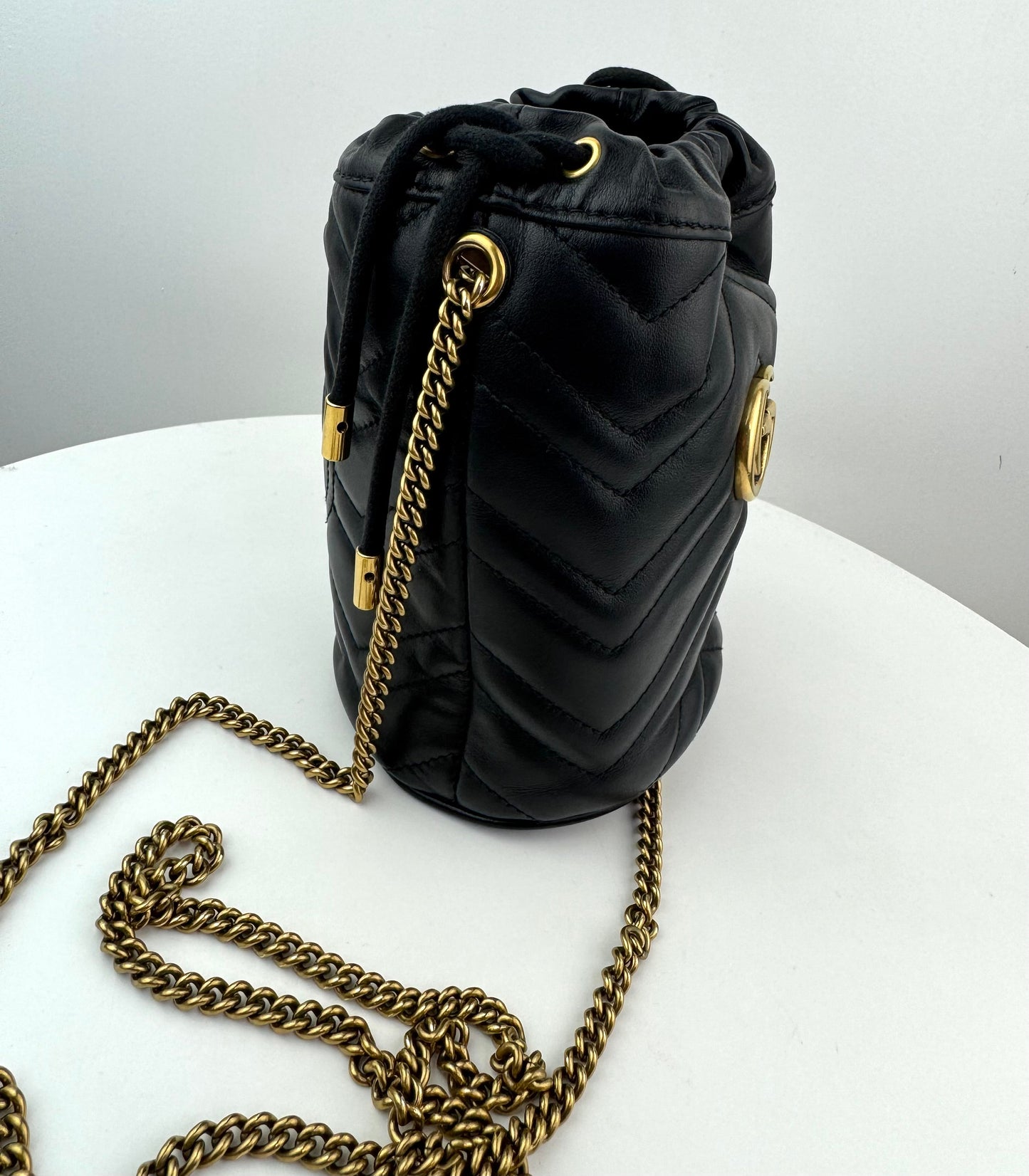 Gucci Mini Marmont bucket bag