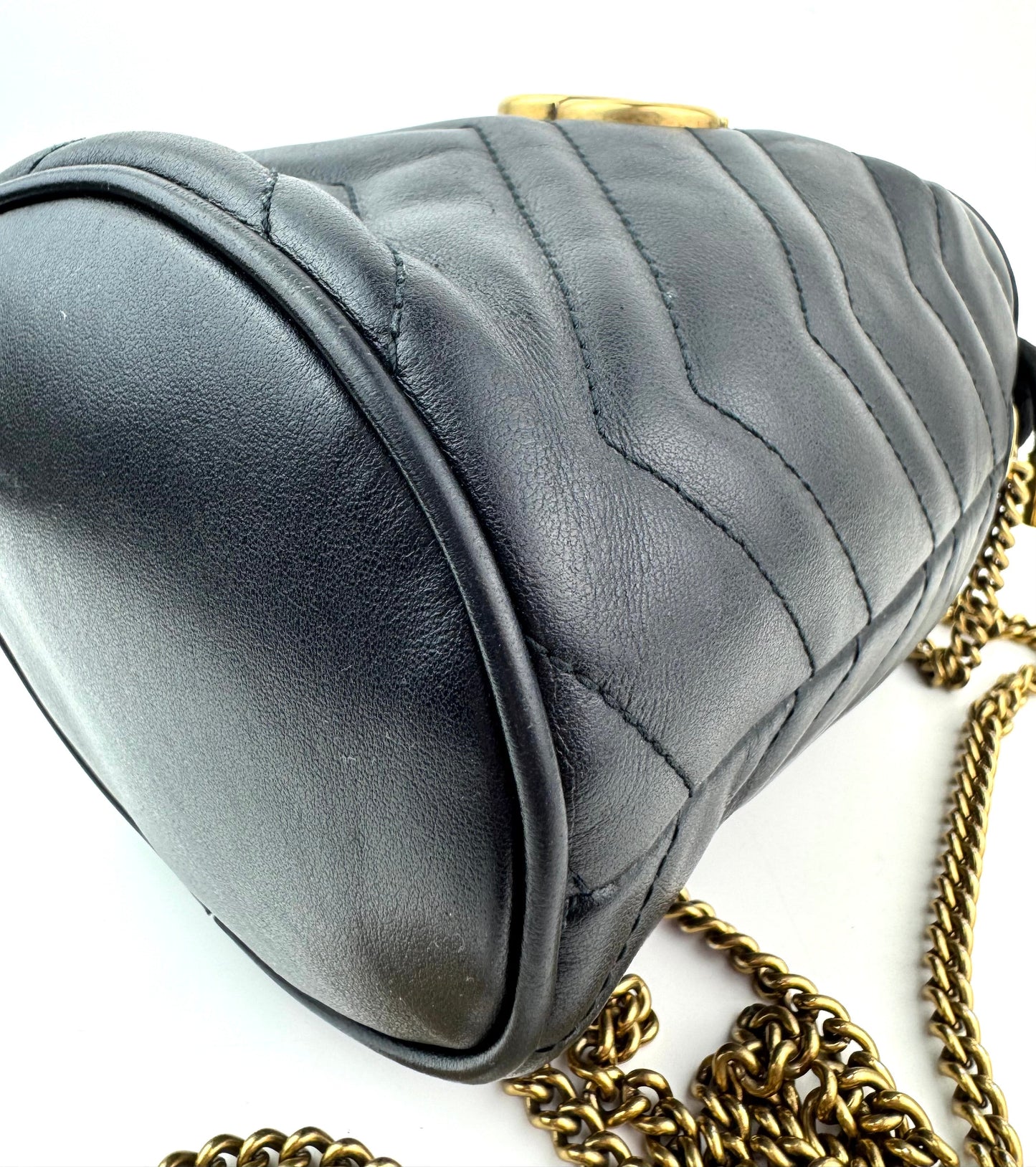 Gucci Mini Marmont bucket bag