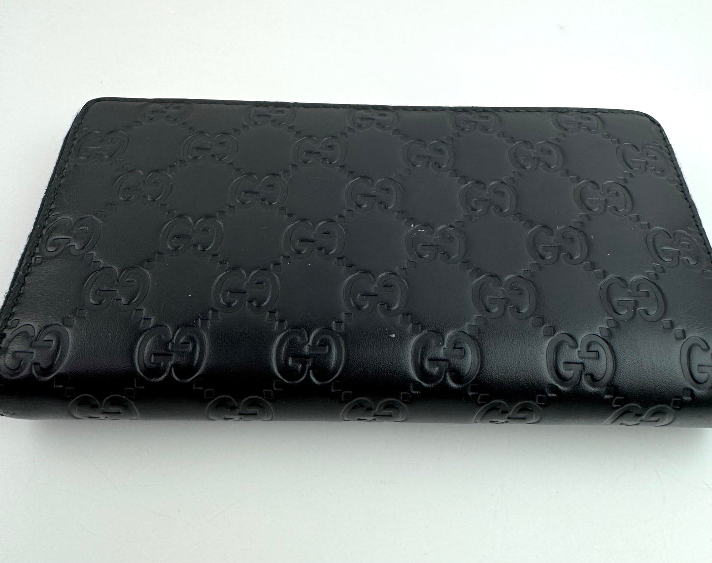 Gucci Zip Around wallet black
