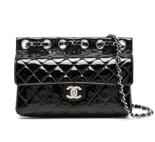 Chanel patent Quilted Medium Diagonal CC Flap Black