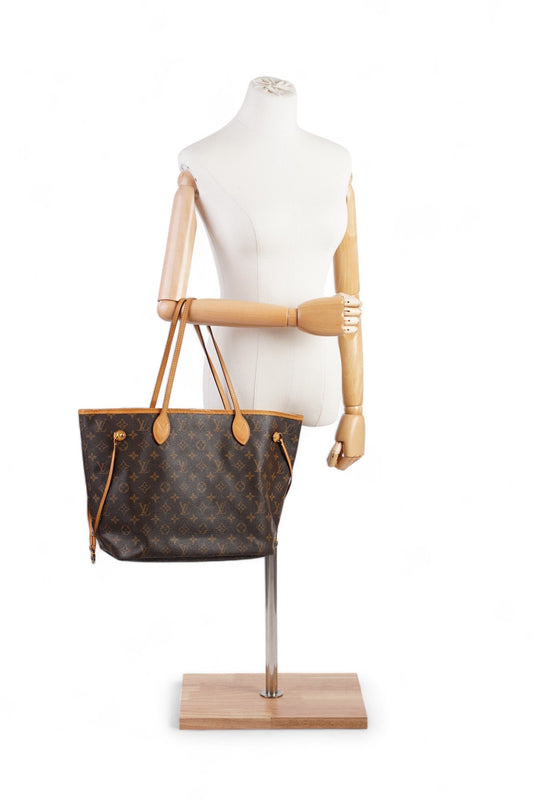 Louis Vuitton Neverfull Monogram Coated Canvas MM