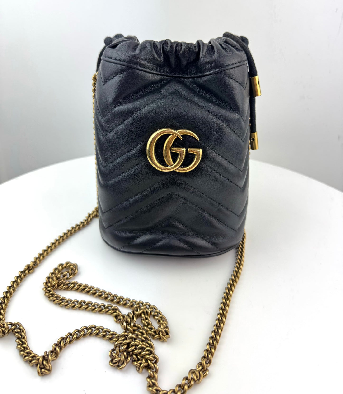 Gucci Mini Marmont bucket bag