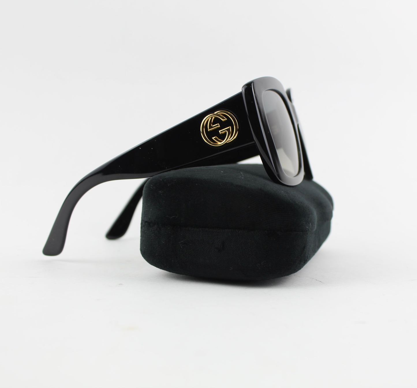 GUCCI SQUARE  SUNGLASSES