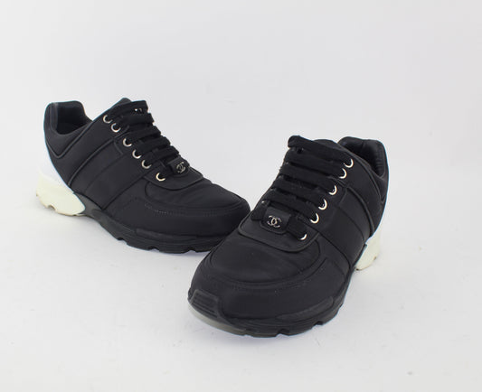 CHANEL TRAINERS SIZE 37.5