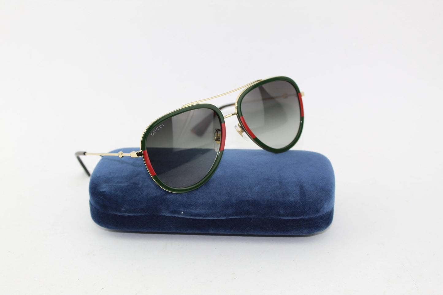 GUCCI  SUNGLASSES