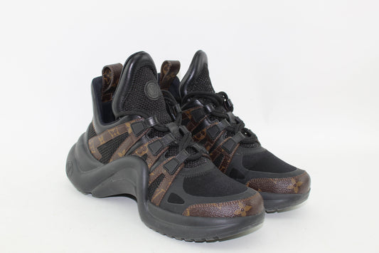 LOUIS VUITTON ARCHLIGHT SNEAKER SIZE 37.5