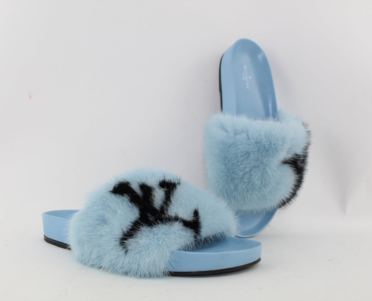 LOUIS VUITTON BOM DIA FLAT MULE SIZE 38.5