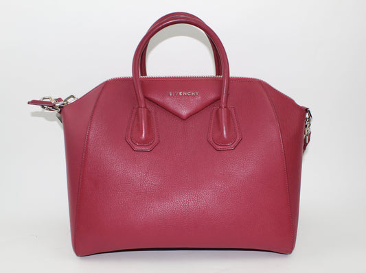 GIVENCHY MEDIUM ANTIGONA BAG