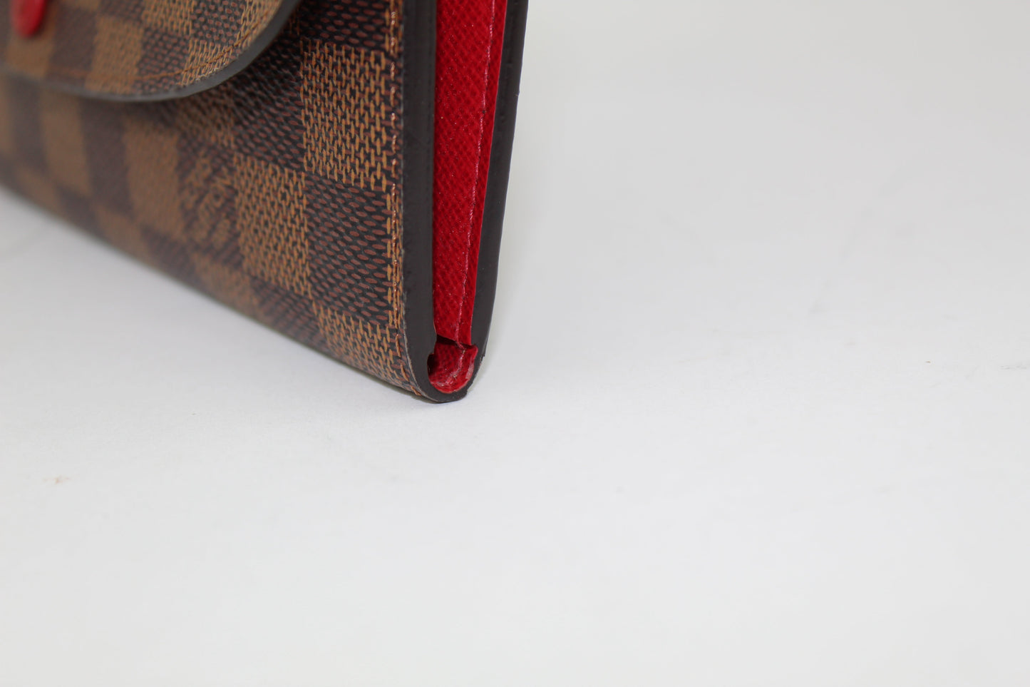 LOUIS VUITTON EMILIE WALLET