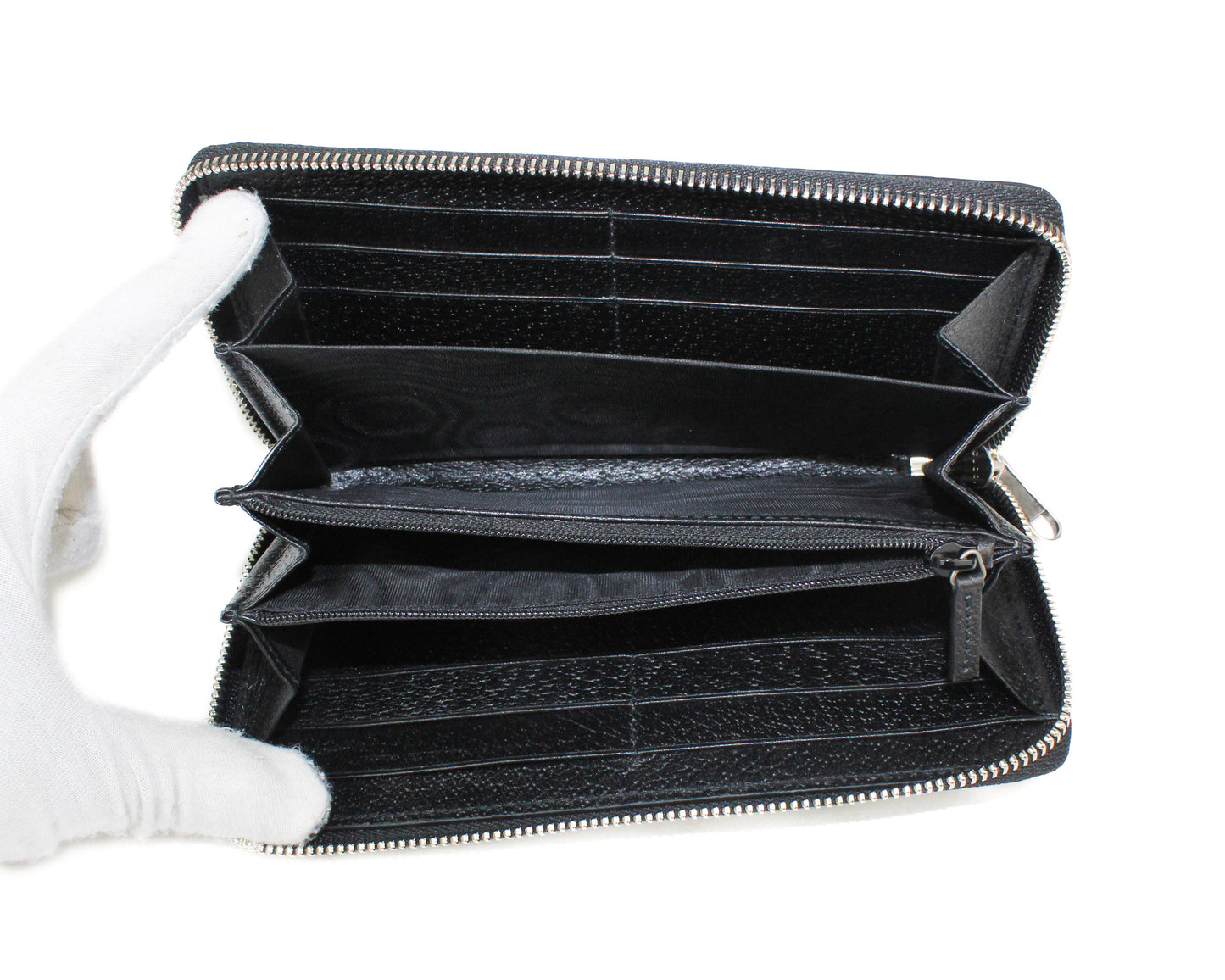 Gucci Off The Grid Zip Around Wallet in Black