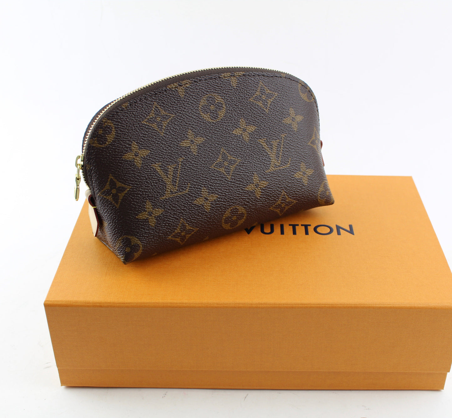 LOUIS VUITTON COSMETIC POUCH MONOGRAM