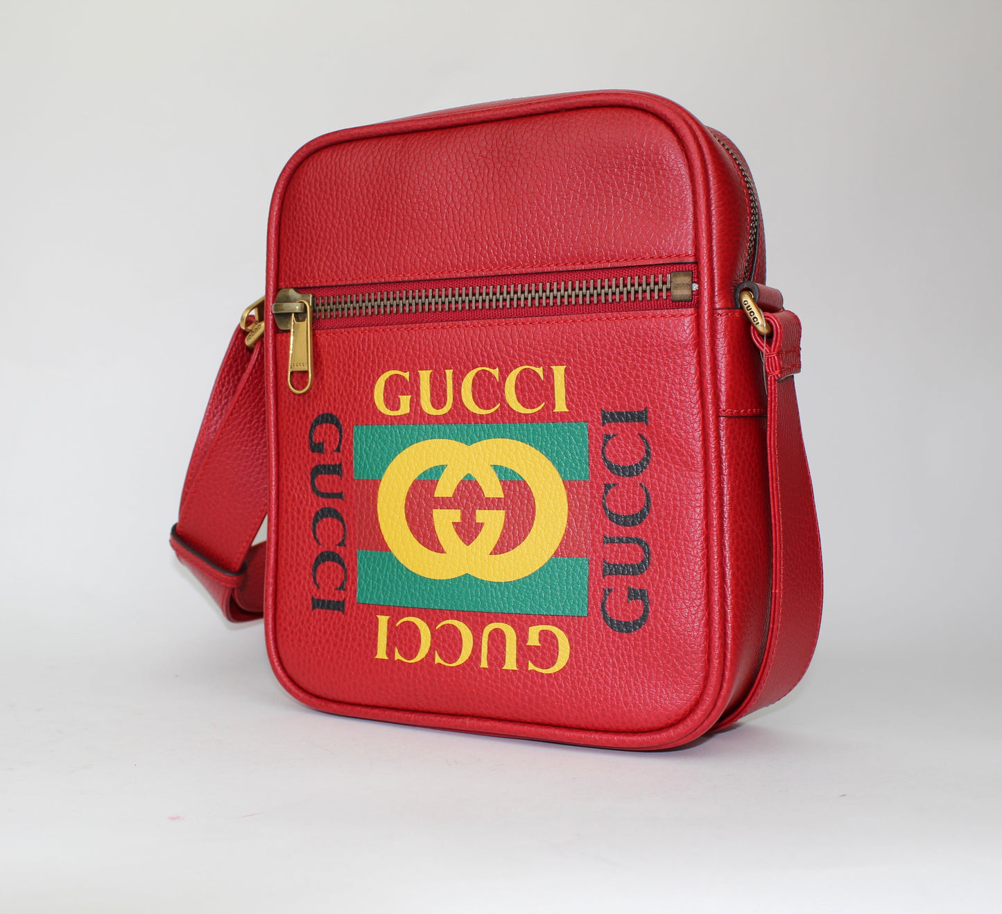 GUCCI LOGO MESSENGER BAG