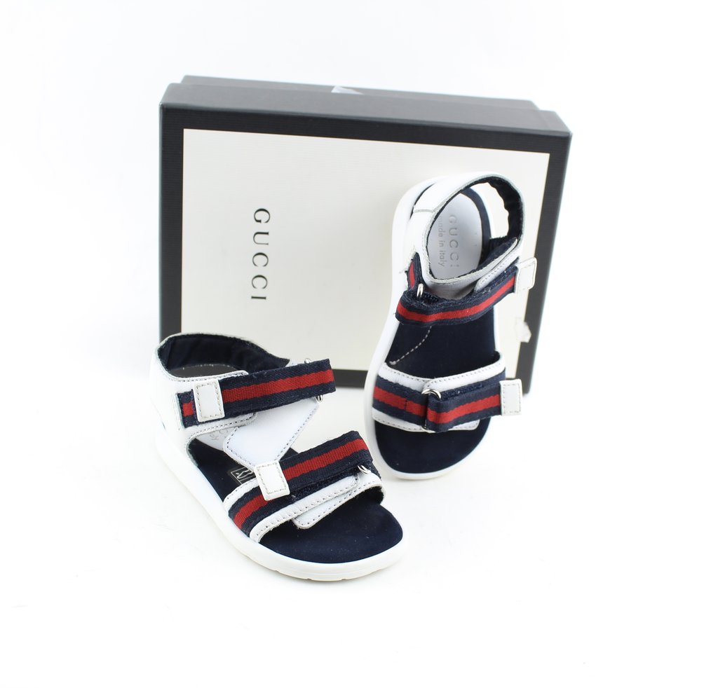 GUCCI  SANDAL SIZE 22