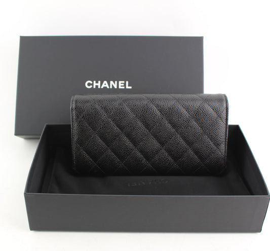 CHANEL CLASSIC FLAP WALLET