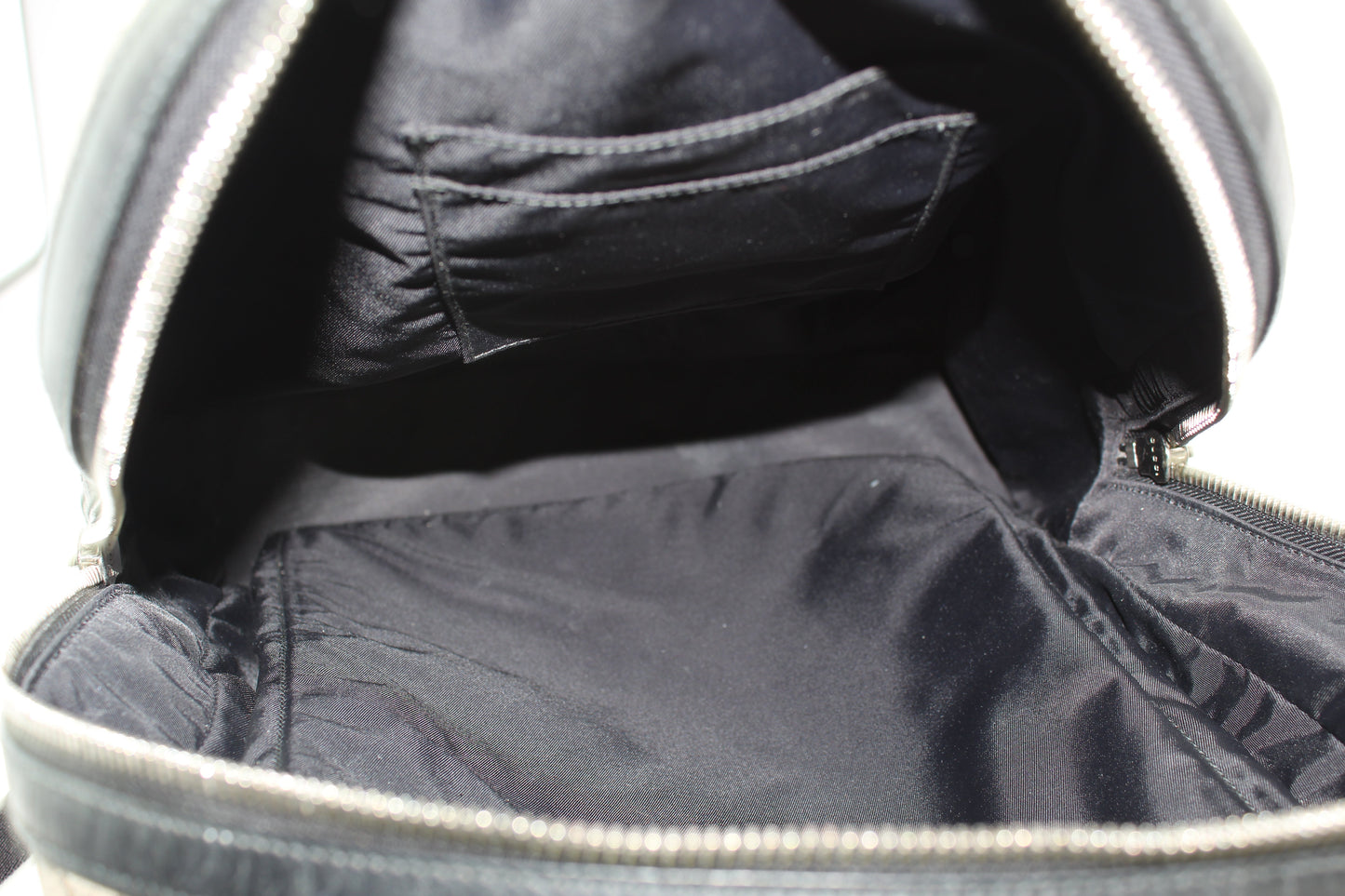 GUCCI GG SUPREME BACKPACK WITH WEB