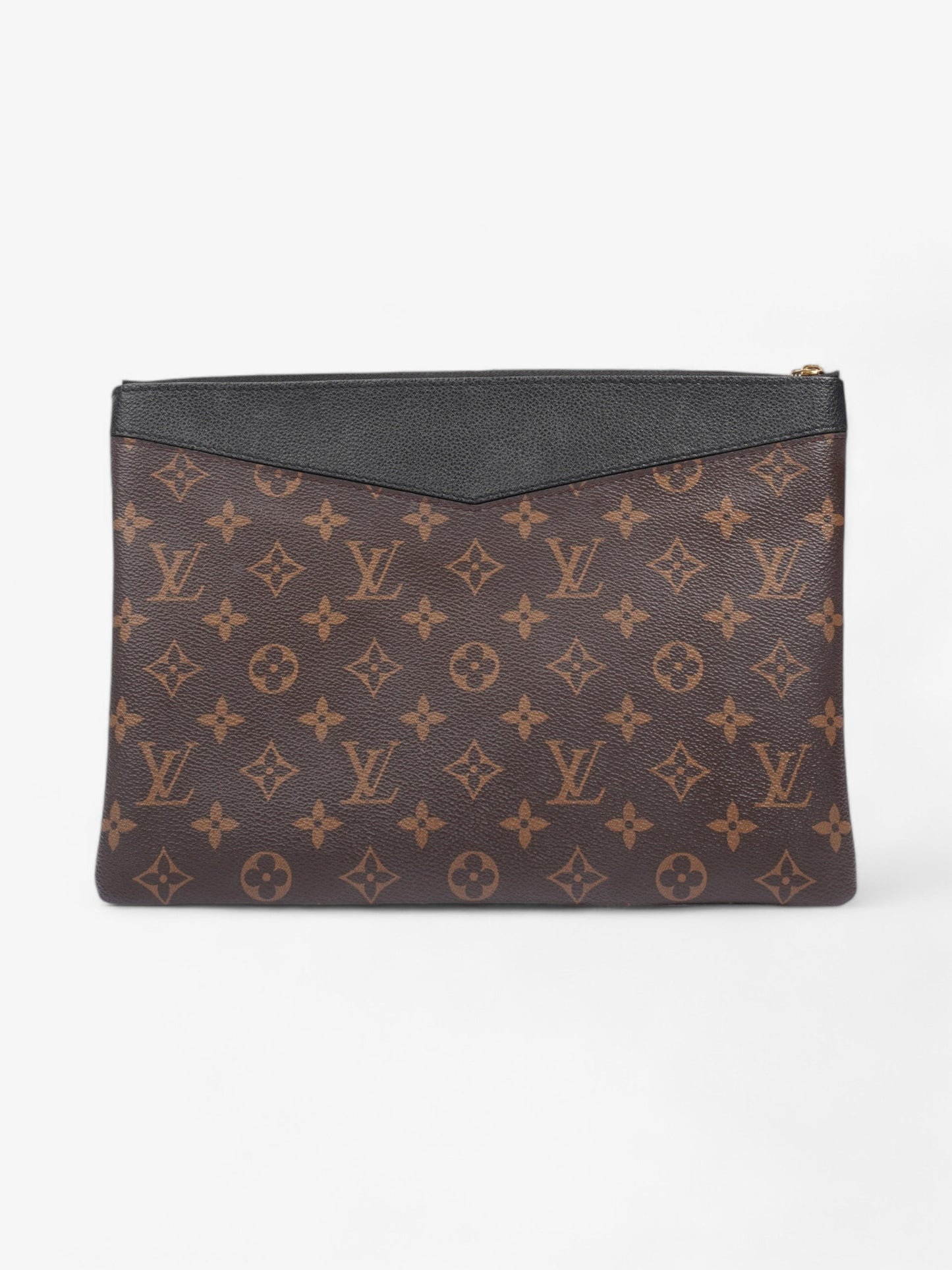 Louis Vuitton Daily Pouch Monogram / Black Coated Canvas